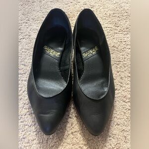 Vintage Classic Black Flats